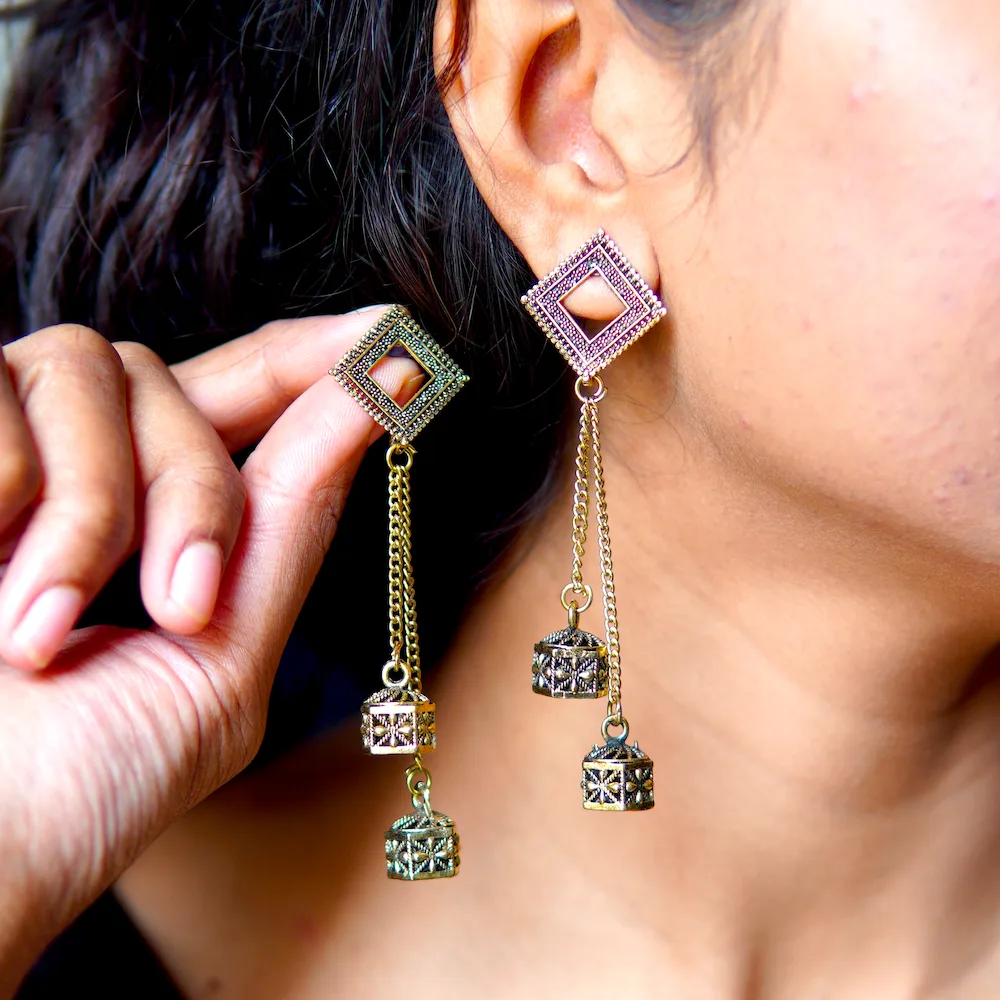 Model wearing Golden Sleek Chain Earring with ethnic outfit