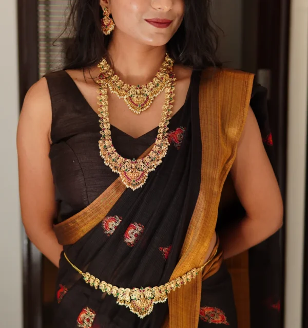 Heavy South Indian Jewellery Set for Women by Huviena