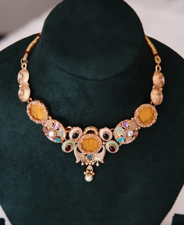necklace with kundan detailing traditional set huviena